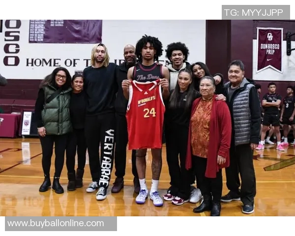 马刺主场对决勇士迪伦哈珀缺阵其他球员全力出战