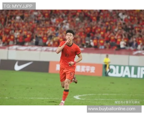 国足新名单聚焦年轻化与稳定性本月赴阿联酋进行拉练备战