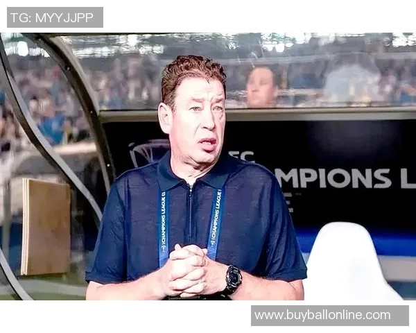 足球报透露韩鹏将继续执教泰山队球队计划更换两名中后场外援 足球报透露韩鹏将继续执教泰山队球队计划更换两名中后场外援