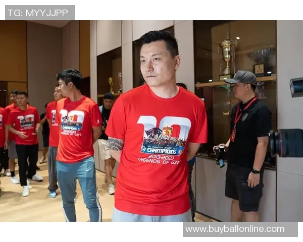 感谢球迷直言媒体人分析广州足球新格局资源利用需谨慎 感谢球迷直言媒体人分析广州足球新格局资源利用需谨慎