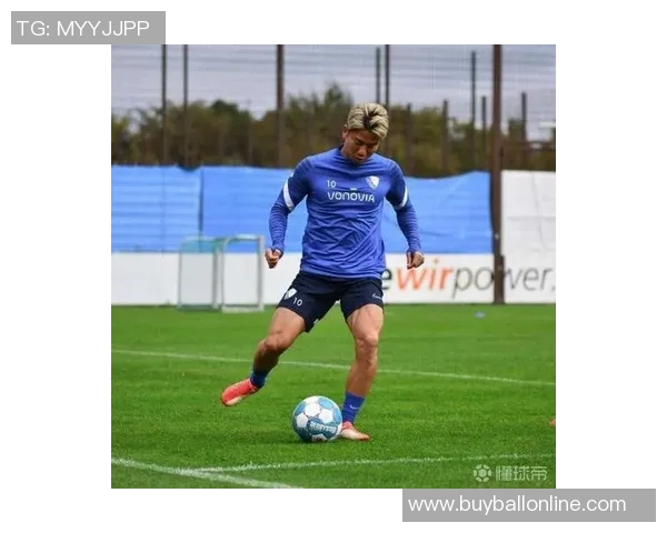 罗德里与胡桑诺夫伤愈归队积极恢复训练备战新赛季 罗德里与胡桑诺夫伤愈归队积极恢复训练备战新赛季