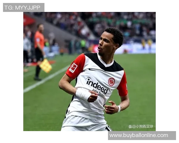 埃基蒂克在巴黎首次感受失败期待与萨拉赫携手进球 埃基蒂克在巴黎首次感受失败期待与萨拉赫携手进球