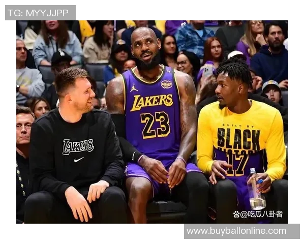 湖人三名球员同场得分20战绩完美无瑕13胜0负展现强大火力 湖人三名球员同场得分20战绩完美无瑕13胜0负展现强大火力